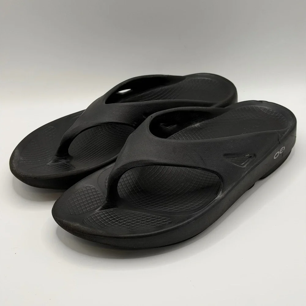 Oofos OOriginal Recovery Sandals Black Thong Flip Flops Mens 6 Womens 8 EU 39